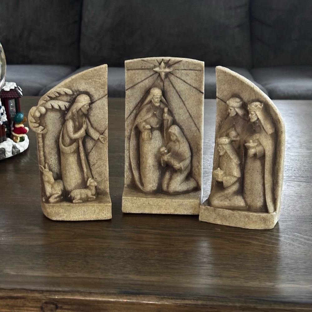 Heavy Stone Look Beige Nativity Scene • Rustic Holiday Décor‎ Set Three Piece